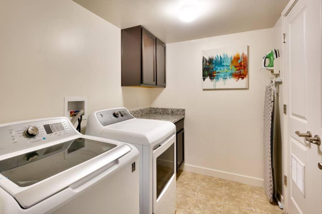 5J Top Floor Redcliff Condo, Pool & Hot Tub Moab Bagian luar foto